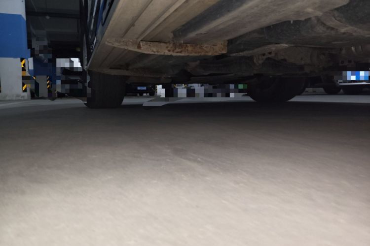 Used Volkswagen Touareg 2011 3.0 TSI Comfort Version Chassis Rear Left