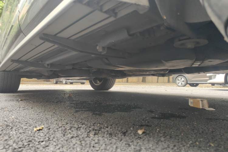 Used Volkswagen Touareg 2011 3.0 TSI High-End Version Chassis Rear Left