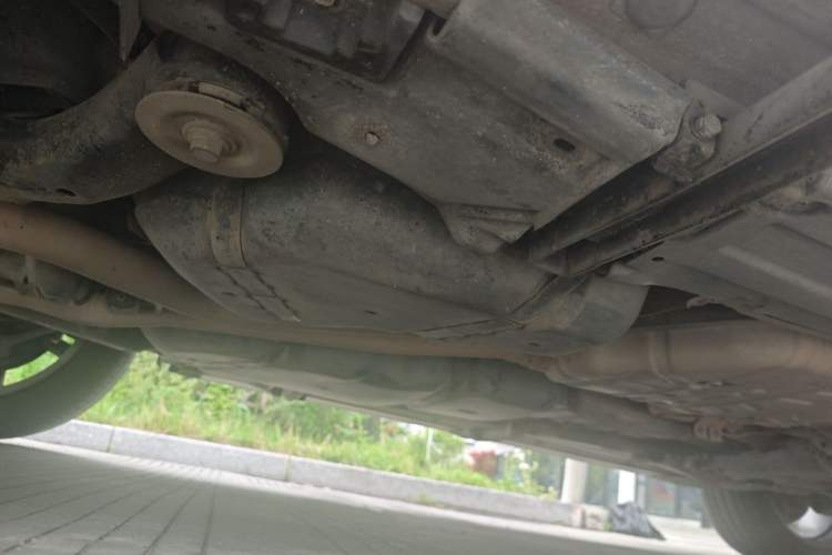 Used Volkswagen Touareg 2011 3.0 TSI Comfort Version Chassis Rear Right