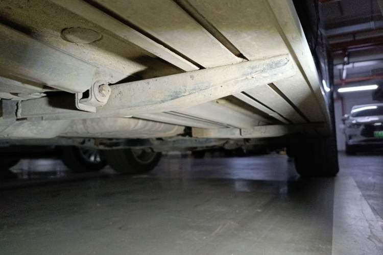 Used Volkswagen Touareg 2011 3.0 TSI Comfort Version Chassis Rear Right