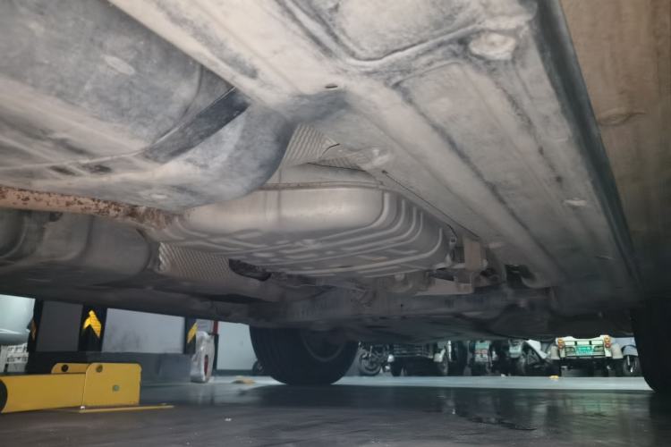 Used Volkswagen Touareg 2011 3.0 TSI Comfort Version Chassis Rear Right