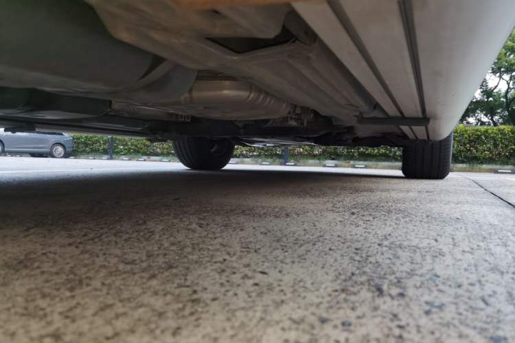 Used Volkswagen Touareg 2011 3.0 TSI Comfort Version Chassis Rear Right