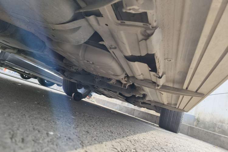 Used Volkswagen Touareg 2011 3.0 TSI Comfort Version Chassis Rear Right