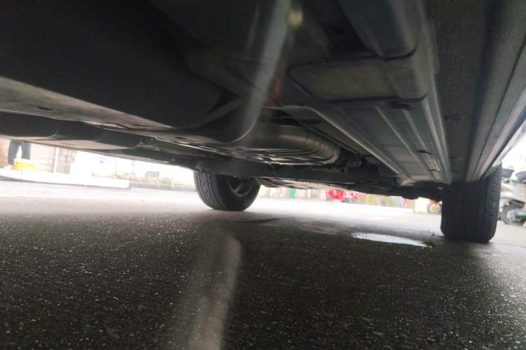 Used Volkswagen Touareg 2011 3.0 TSI Comfort Version Chassis Rear Right