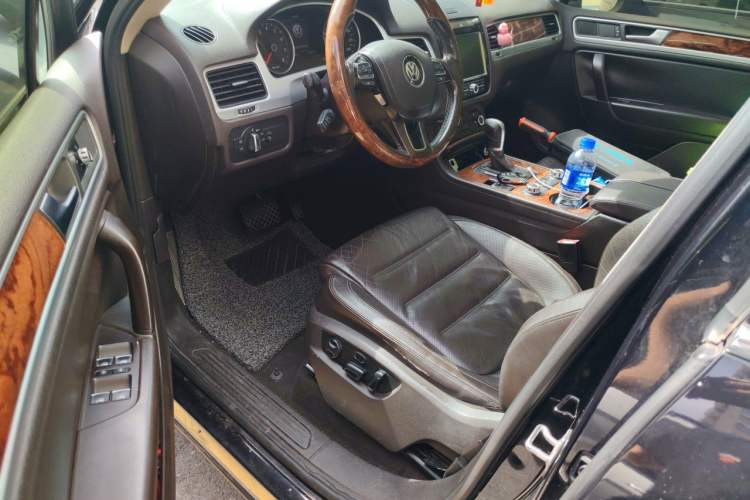 Used Volkswagen Touareg 2011 3.0 TSI Comfort Version Driver Seat