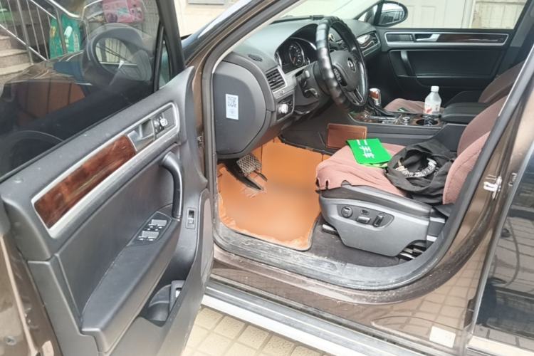 Used Volkswagen Touareg 2011 3.0 TSI Standard Version Driver Seat