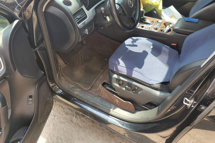 Used Volkswagen Touareg 2011 3.0 TSI Standard Version Driver Seat