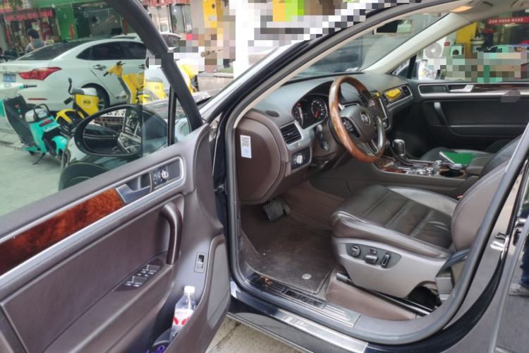 Used Volkswagen Touareg 2011 3.0 TSI Comfort Version Driver Seat