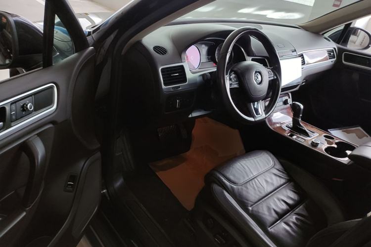Used Volkswagen Touareg 2011 3.0 TSI Standard Version Driver Seat