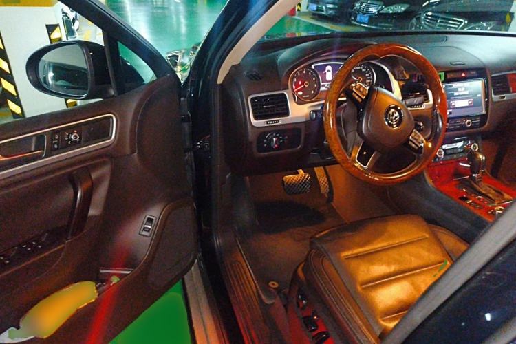 Used Volkswagen Touareg 2011 3.0 TSI Comfort Version Driver Seat