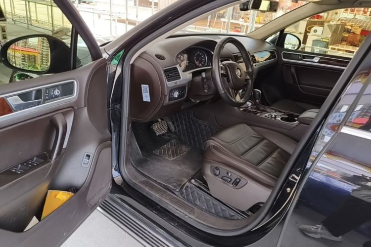 Used Volkswagen Touareg 2011 3.0 TSI Standard Version Driver Seat