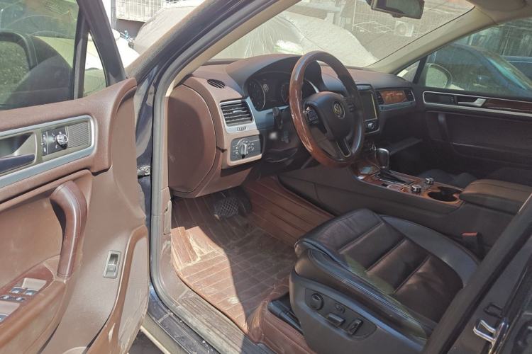 Used Volkswagen Touareg 2011 3.0 TSI Comfort Version Driver Seat