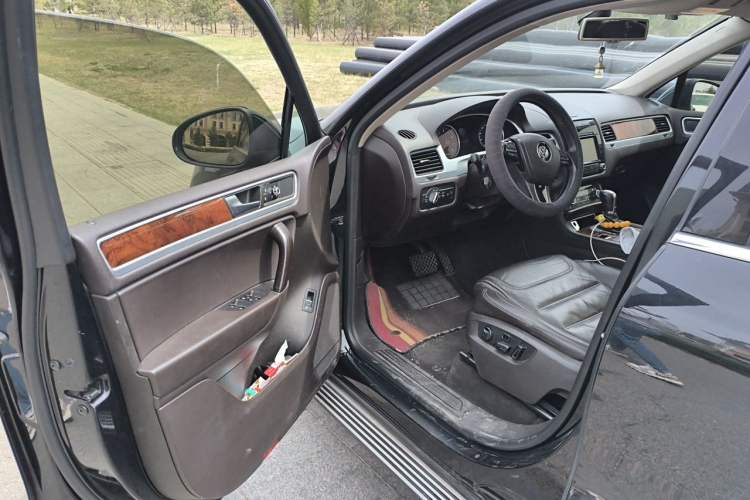 Used Volkswagen Touareg 2011 3.0 TSI Standard Version Driver Seat