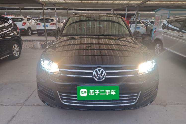 Used Volkswagen Touareg 2011 3.0 TSI Standard Version Exterior 1