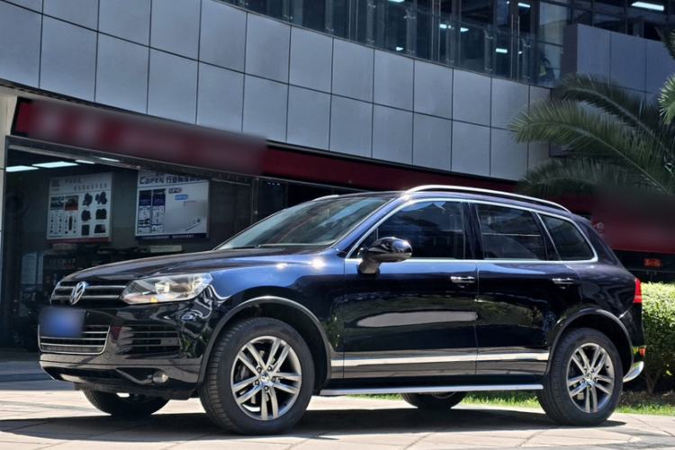 Used Volkswagen Touareg 2011 3.0 TSI Standard Version Exterior 1
