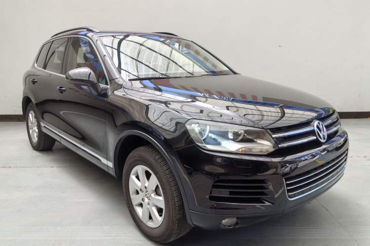 Used Volkswagen Touareg 2011 3.0 TSI Standard Version Exterior 1