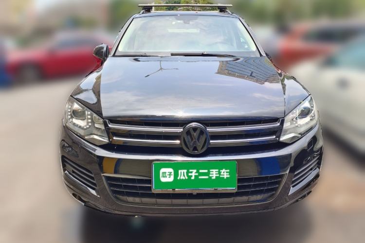 Used Volkswagen Touareg 2011 3.0 TDI Diesel Comfort Version Exterior 1