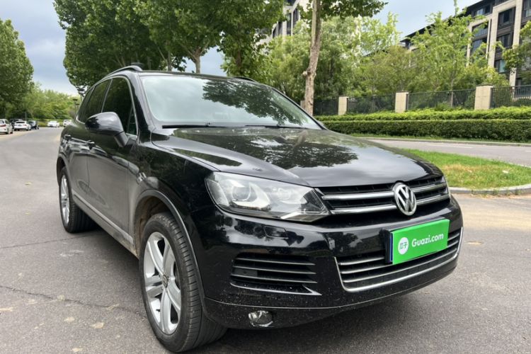 Used Volkswagen Touareg 2011 3.0 TDI Diesel Standard Version Exterior 2