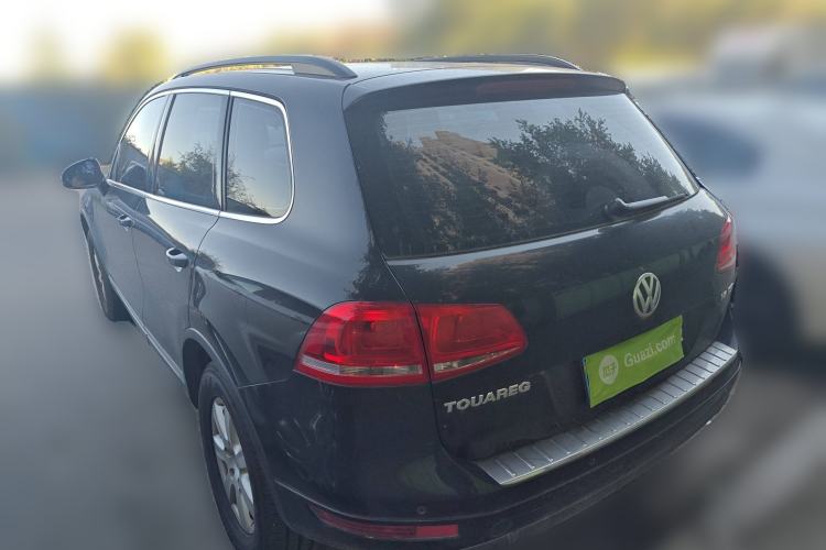 Used Volkswagen Touareg 2011 3.0 TSI Standard Version Exterior 3