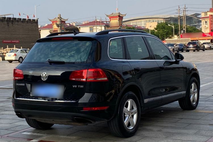 Used Volkswagen Touareg 2011 3.0 TSI Comfort Version Exterior 3