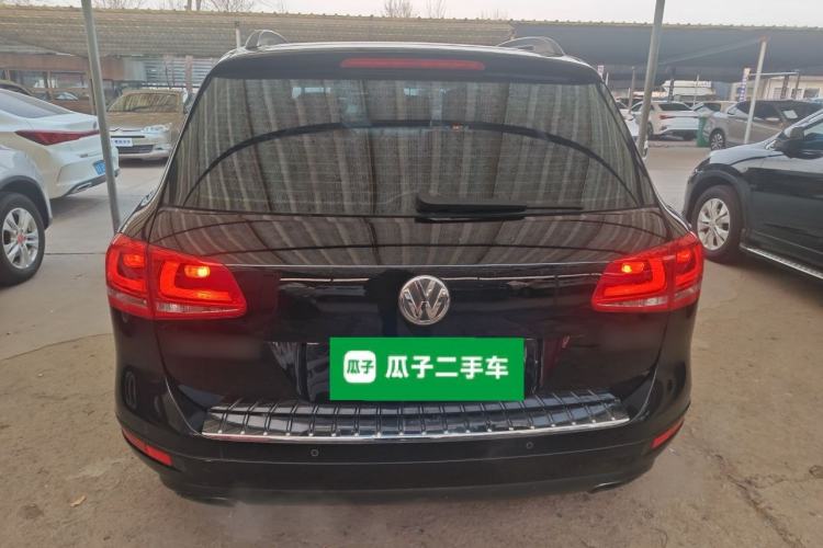 Used Volkswagen Touareg 2011 3.0 TSI Standard Version Exterior 4