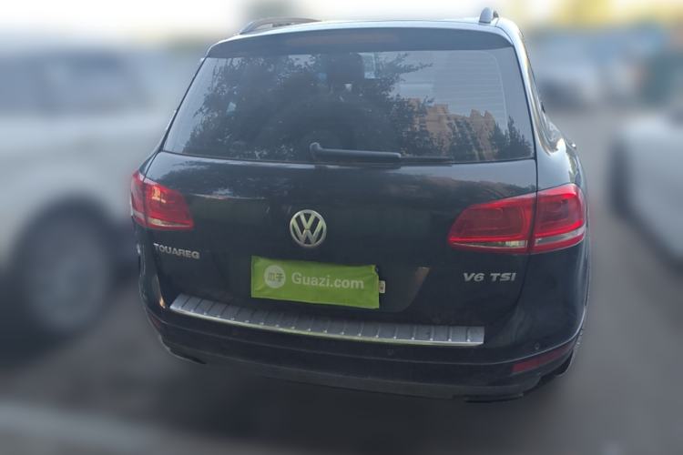 Used Volkswagen Touareg 2011 3.0 TSI Standard Version Exterior 4