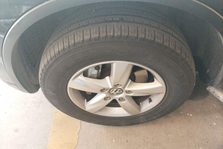 Used Volkswagen Touareg 2011 3.0 TSI Comfort Version Exterior 4