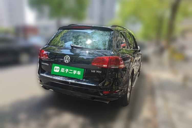 Used Volkswagen Touareg 2011 3.0 TDI Diesel Standard Version Exterior 5