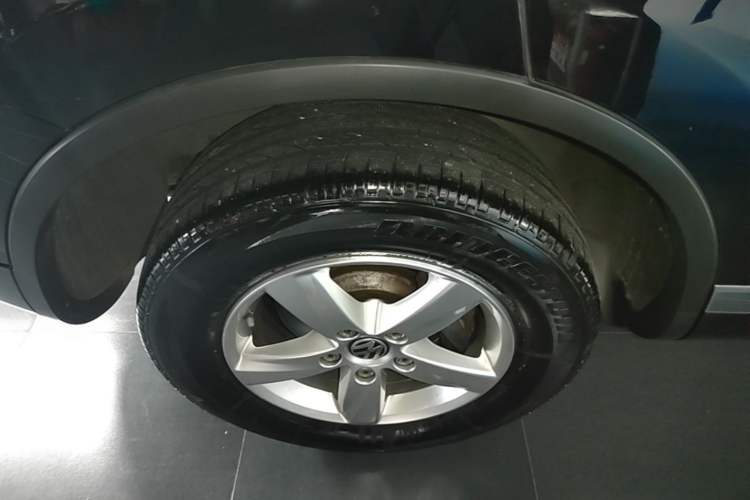 Used Volkswagen Touareg 2011 3.0 TSI Comfort Version Exterior 5