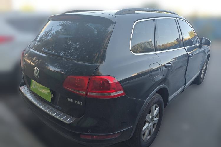 Used Volkswagen Touareg 2011 3.0 TSI Standard Version Exterior 5