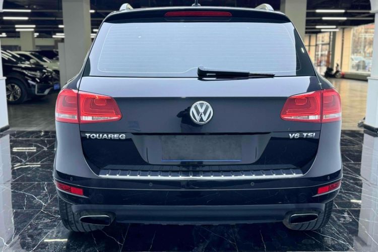 Used Volkswagen Touareg 2011 3.0 TSI Comfort Version Exterior 5