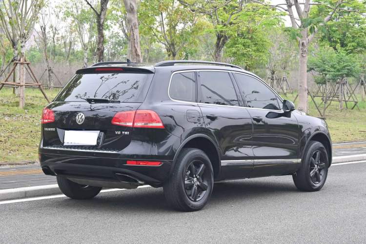 Used Volkswagen Touareg 2011 3.0 TSI Comfort Version Exterior 7