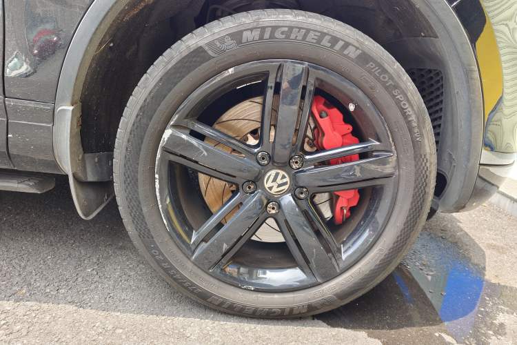 Used Volkswagen Touareg 2011 3.0 TDI Diesel Comfort Version Exterior 7