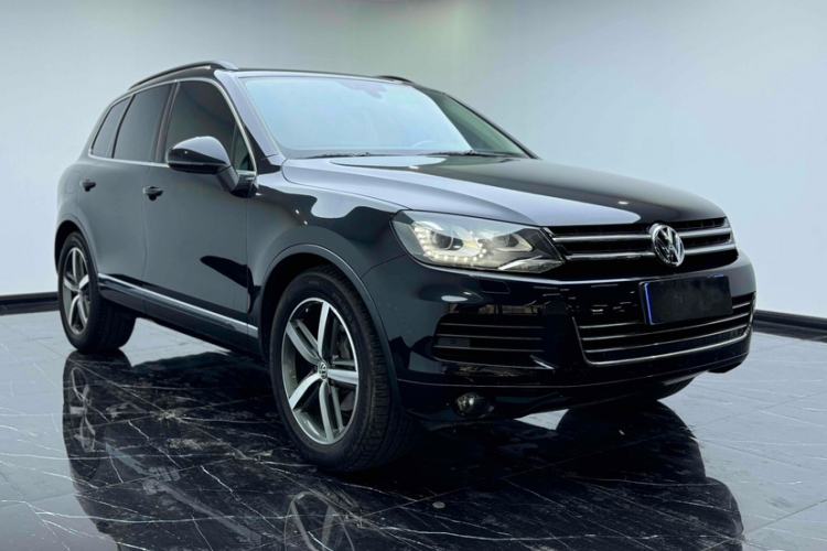 Used Volkswagen Touareg 2011 3.0 TSI Comfort Version Exterior 8