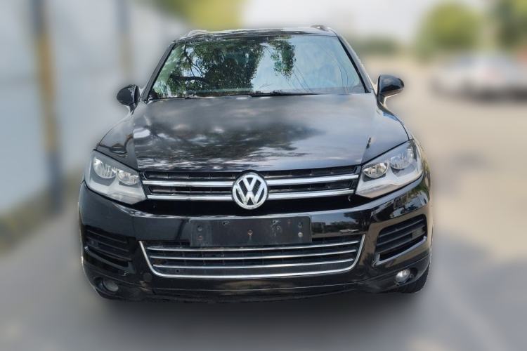 Used Volkswagen Touareg 2011 3.0 TSI Standard Version Front