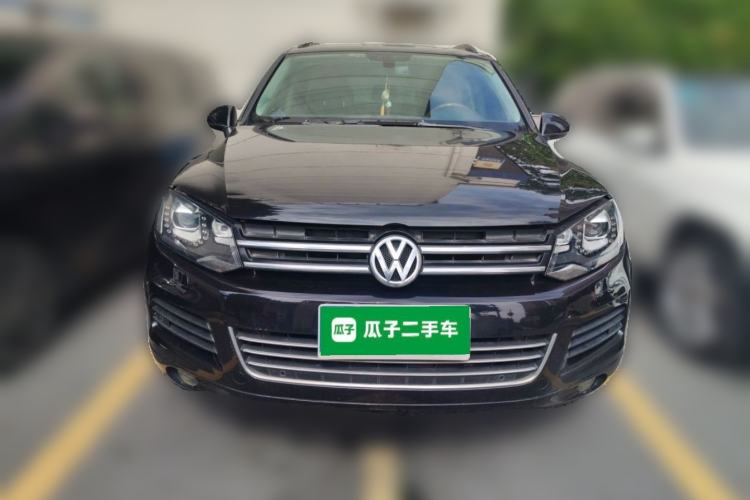 Used Volkswagen Touareg 2011 3.0 TSI Comfort Version Front