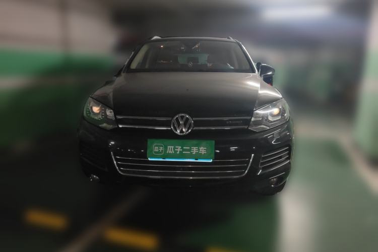 Used Volkswagen Touareg 2011 3.0 TSI Hybrid Front