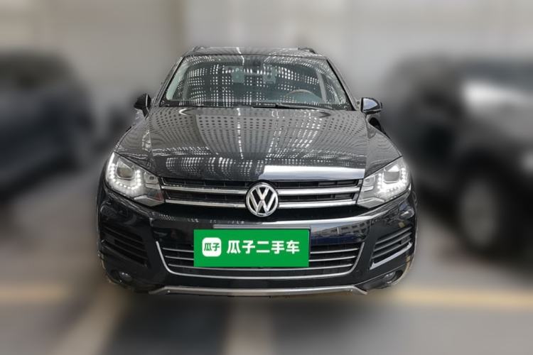 Used Volkswagen Touareg 2011 3.0 TSI Comfort Version Front