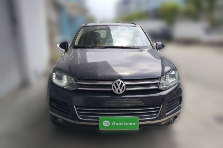 Used Volkswagen Touareg 2011 3.0 TSI Comfort Version Front