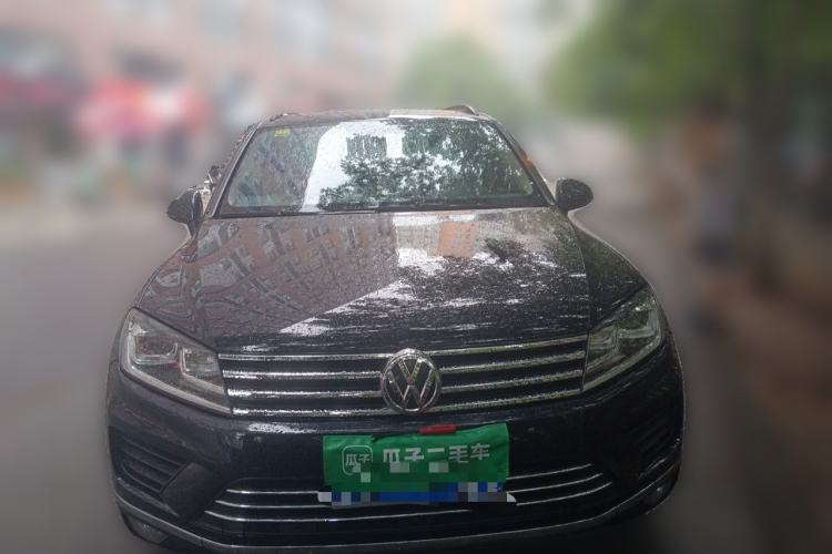 Used Volkswagen Touareg 2011 3.0 TSI Luxury Edition Front