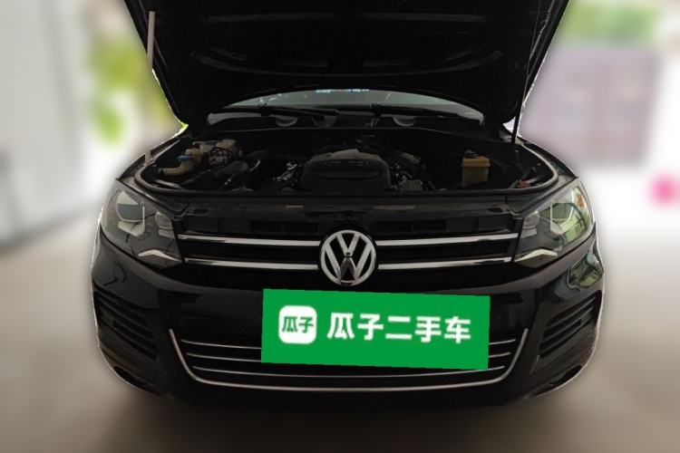 Used Volkswagen Touareg 2011 3.0 TSI Comfort Version Front