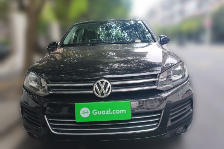 Used Volkswagen Touareg 2011 3.0 TSI Comfort Version Front