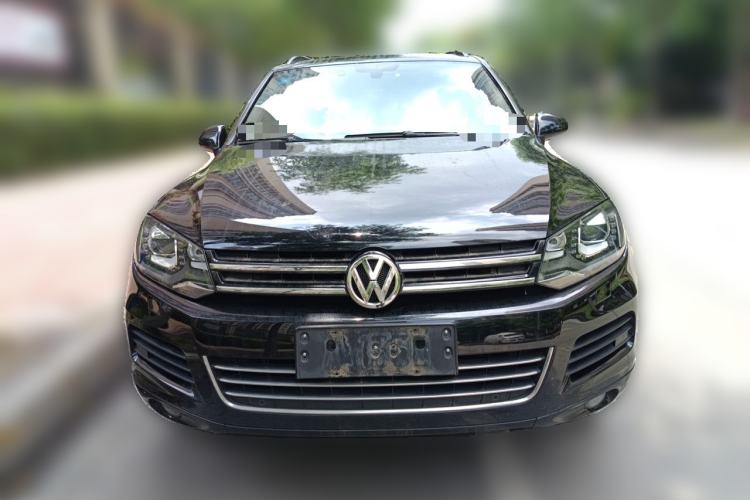 Used Volkswagen Touareg 2011 3.0 TSI High-End Version Front