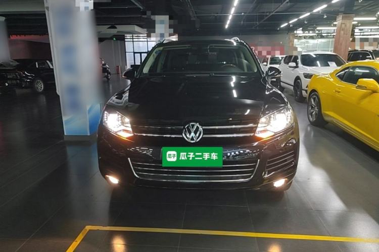 Used Volkswagen Touareg 2011 3.0 TSI Comfort Version Front