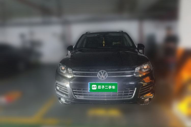 Used Volkswagen Touareg 2011 3.0 TSI High-End Version Front