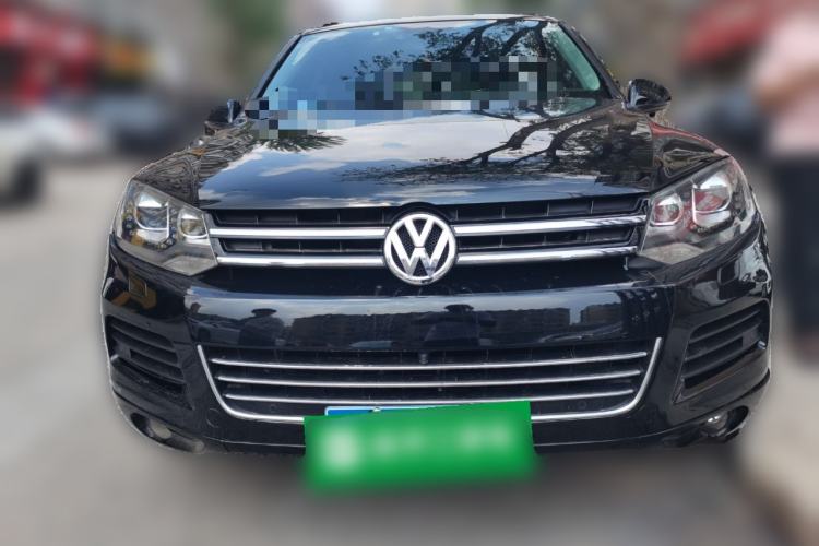 Used Volkswagen Touareg 2011 3.0 TSI Standard Version Front