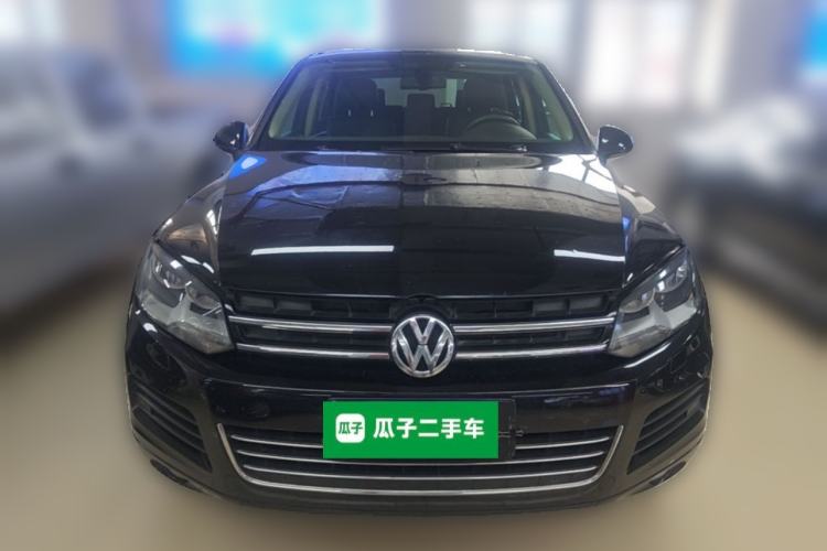 Used Volkswagen Touareg 2011 3.0 TSI Standard Version Front