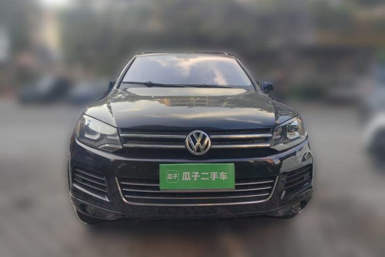 Used Volkswagen Touareg 2011 3.0 TSI Comfort Version Front
