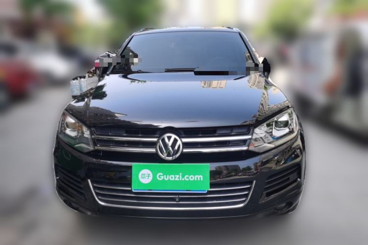 Used Volkswagen Touareg 2011 3.0 TSI Comfort Version Front
