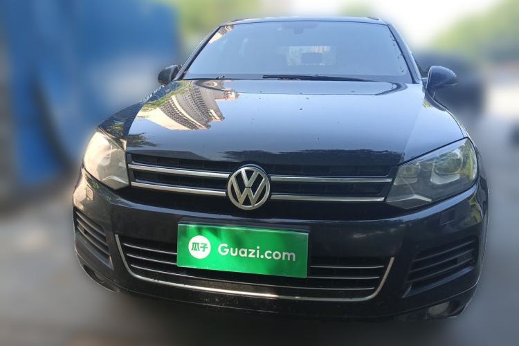 Used Volkswagen Touareg 2011 3.0 TSI Comfort Version Front